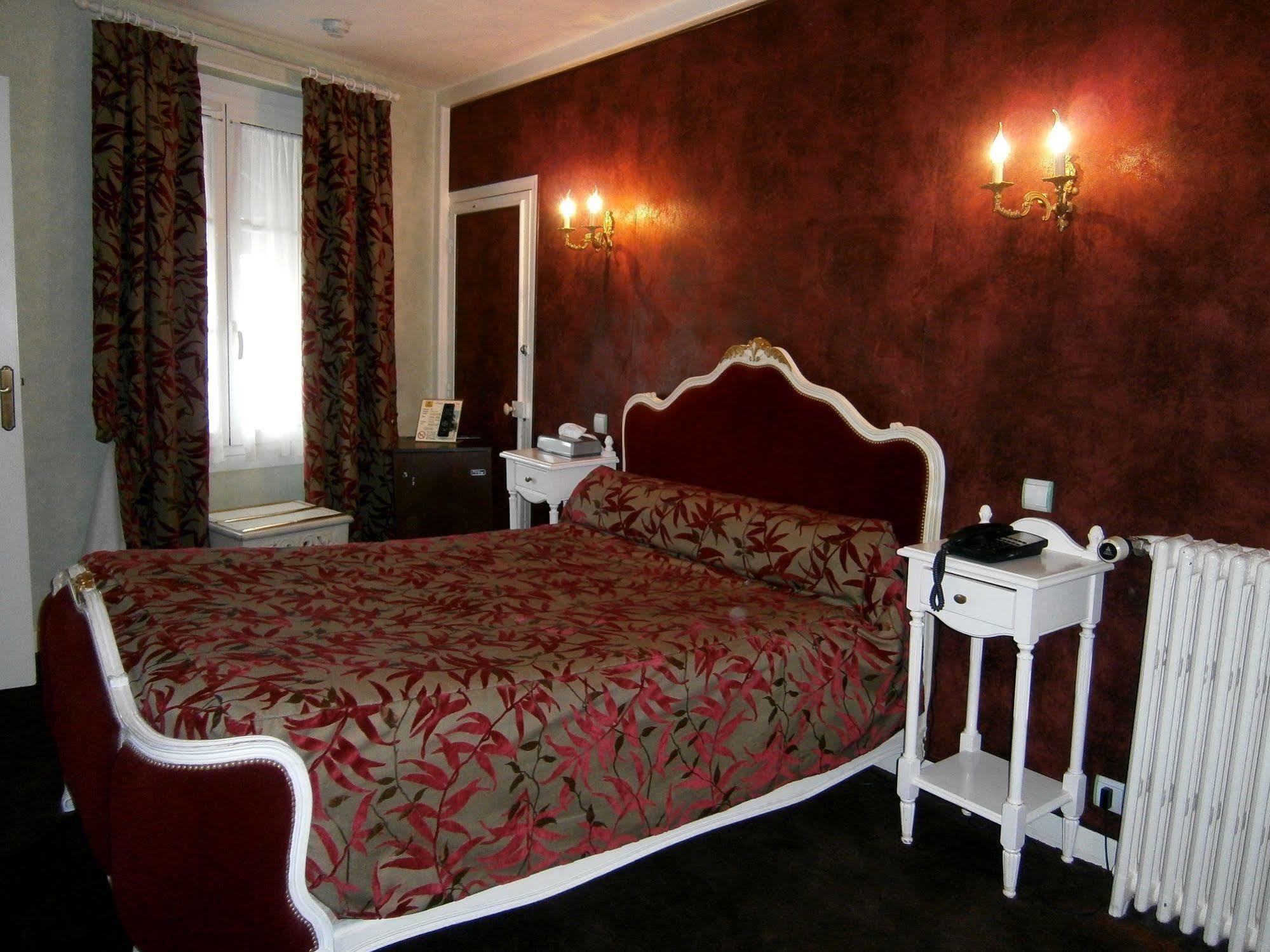 Hostellerie Du Grand Sully エクステリア 写真